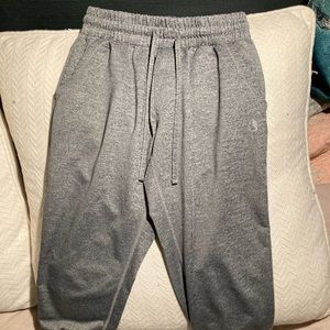 Athletic capris gray S